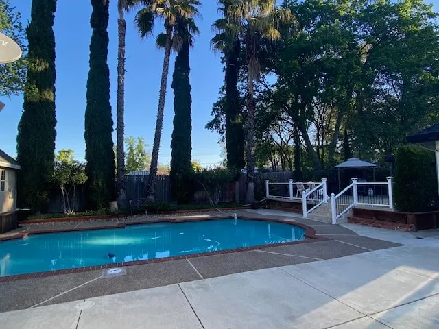 KING SPA unit. King bed. Hot tube. Pool. Patio.BBQ - Image 1