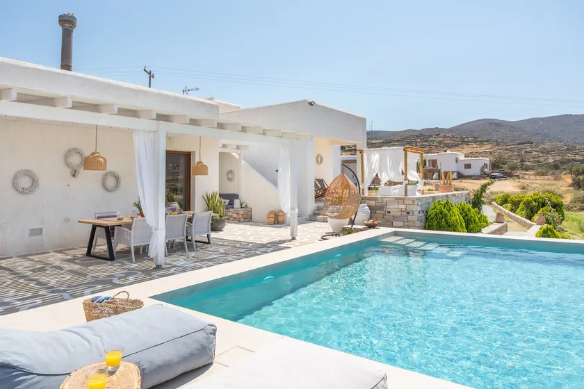 Revery Villa & House - Image 1
