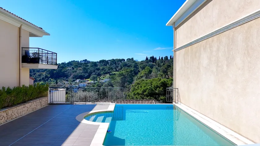 L agora Beautiful 3p Biot Seaview AC Parking - Image 1