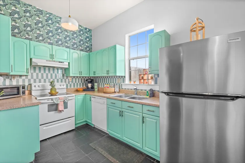 Mint to Be | Starland Palm House | 4BR - Image 1