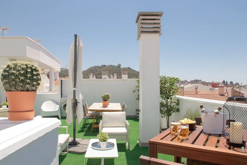 C56 - Studio with amazing terrace in the centre - Image 1