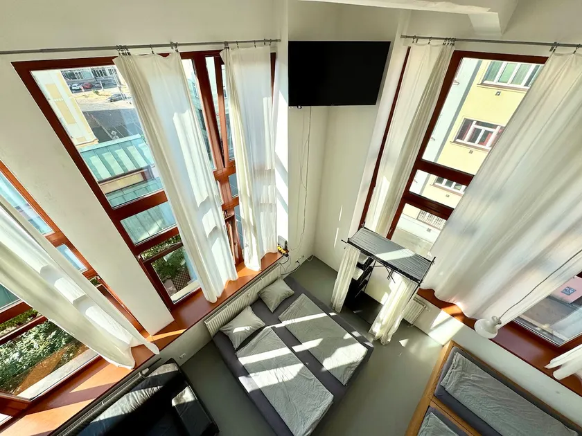 Daylight Loft Studio - Image 1