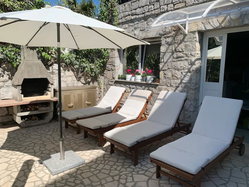 Deluxe Apartment Dora with a private parking, terrace and see view - Image 1