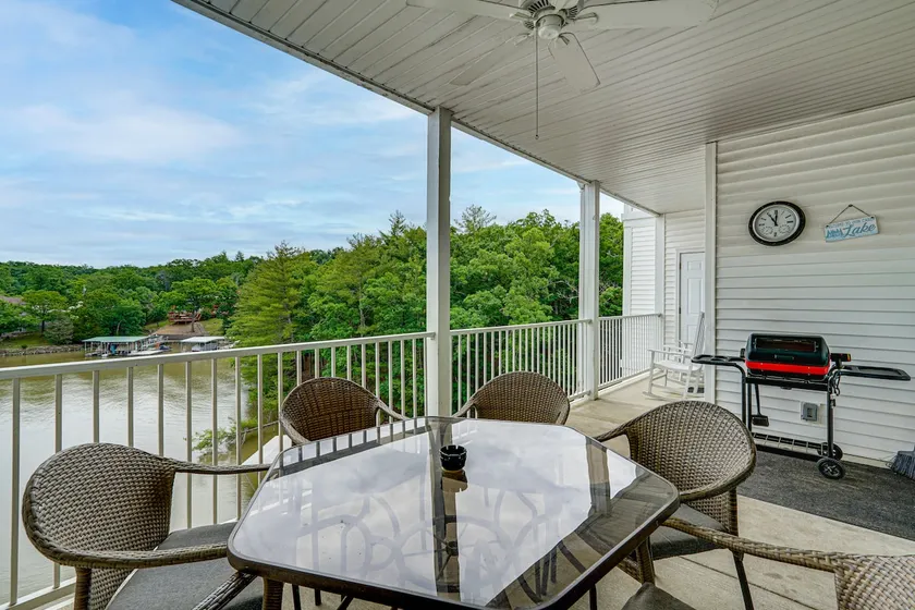 Lakefront Osage Beach Condo: Dock Your Boat Here! - Image 1
