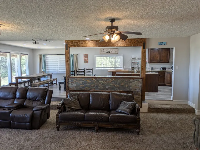 The Family Lodge (Sleeps 30 people!) - Image 1