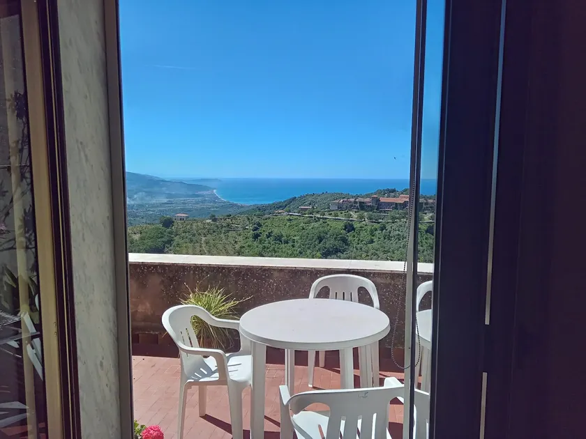 House in Cilento with panoramic views - Image 1