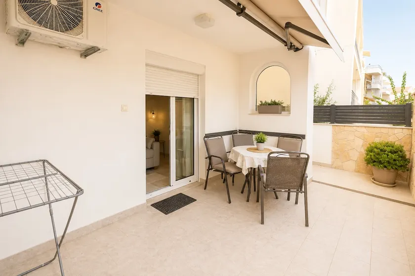 Apartment Lana ☼ 2min from the beach - Image 1
