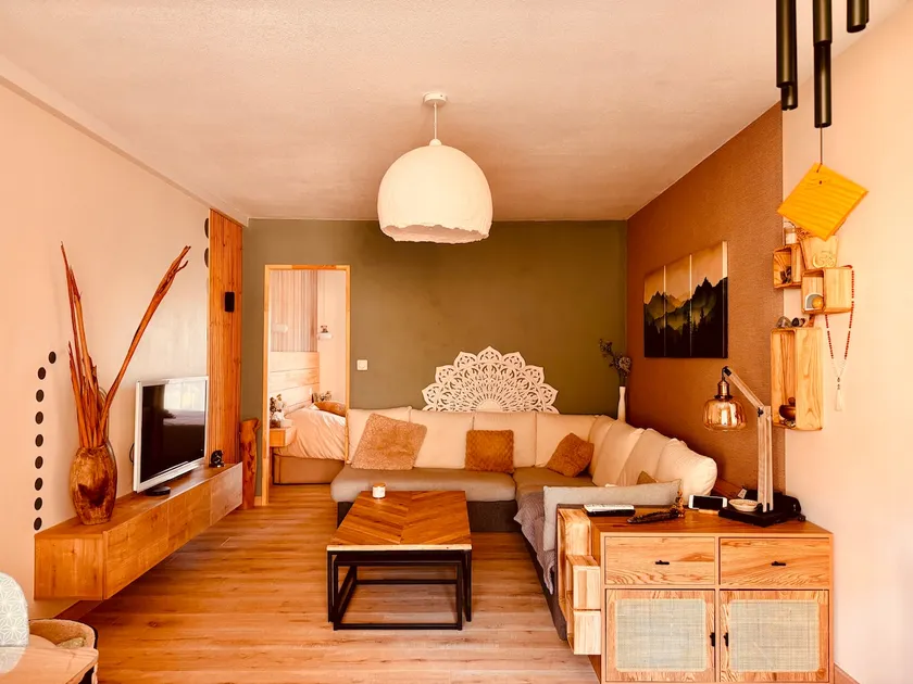 The ”Longo Maï” appt. is cozy, quiet. Free parking - Image 1