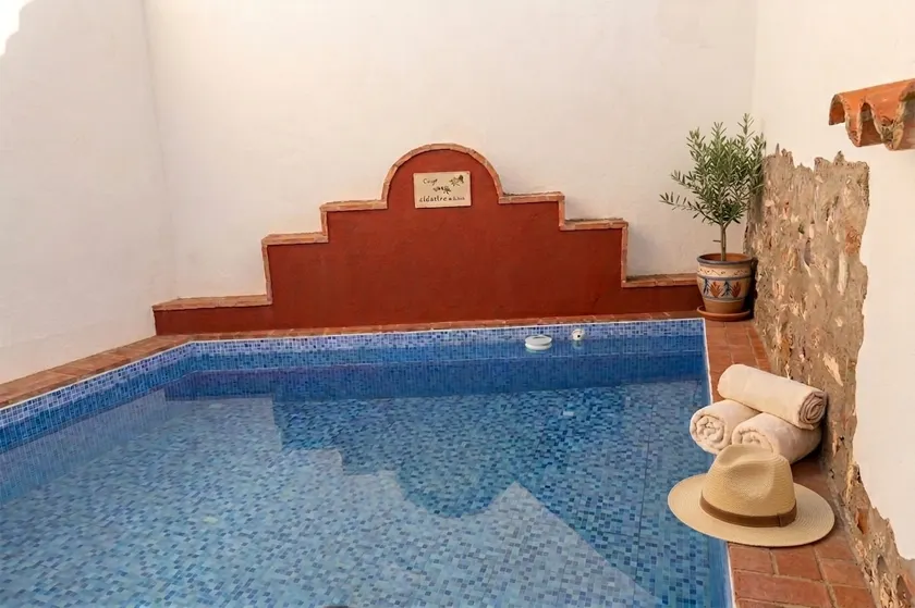 Rustic House with Pool and BBQ, Norte, Córdoba - Image 1