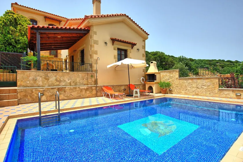 Merveilleuse villa entièrement équipée avec jardin, barbecue et terrasse | Vue montagne - Image 1