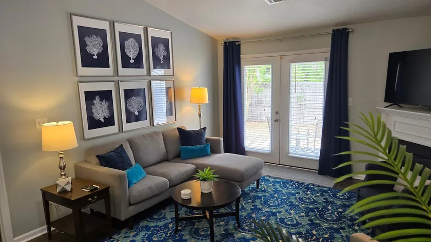 Amazing Location! Near I-20 l w/King Bed - 2BD+2BA - Image 1