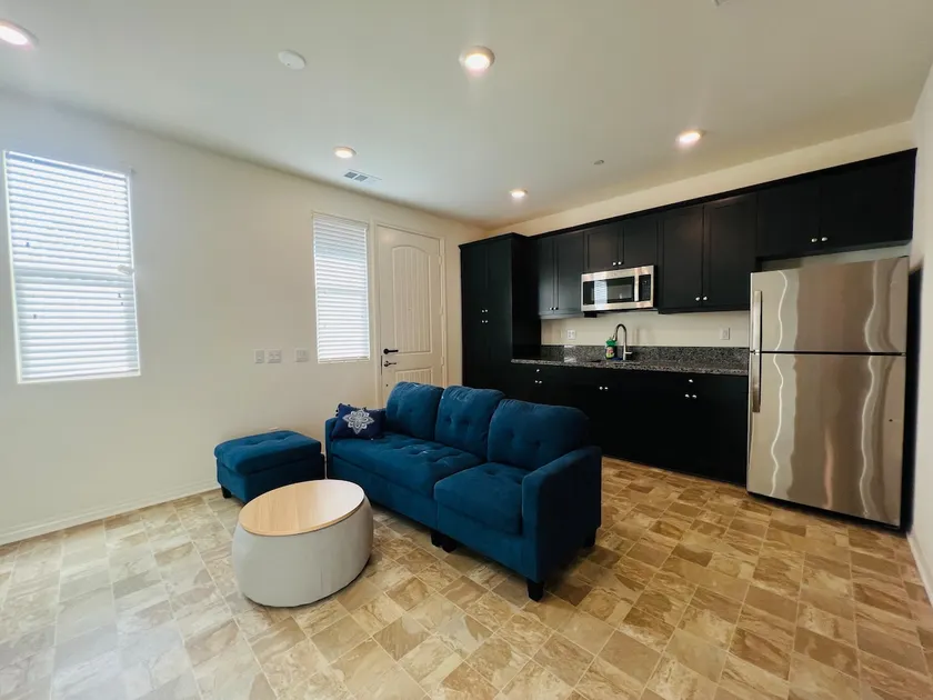 Private Guest Suite | Separate Entrance | parking - Image 1