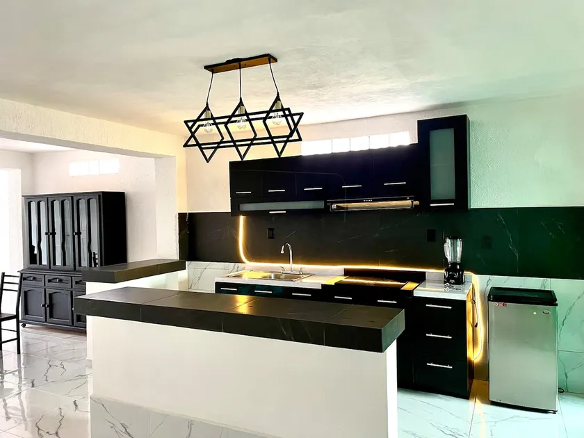 Nice and spacious 4 bedroom apartment - Image 1