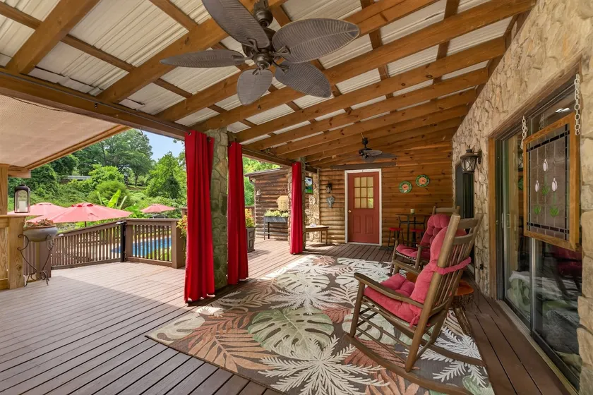 Cozy, Pet-Friendly Retreat in Hickory w/ Fire Pit! - Image 1