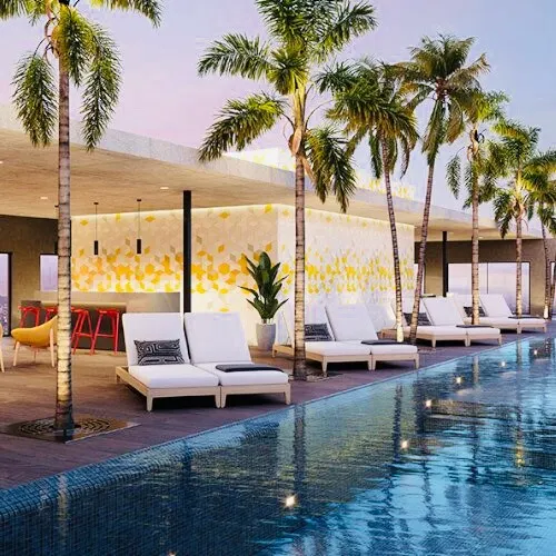 Amazing Central apt with pool - Image 1