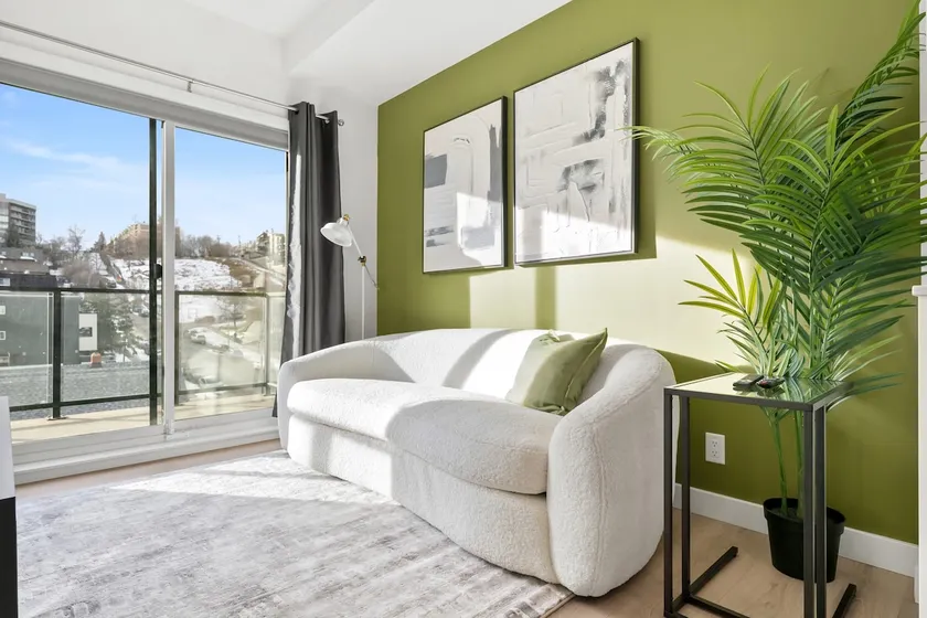 Posh & Relaxing• Downtown Calgary Views - Image 1