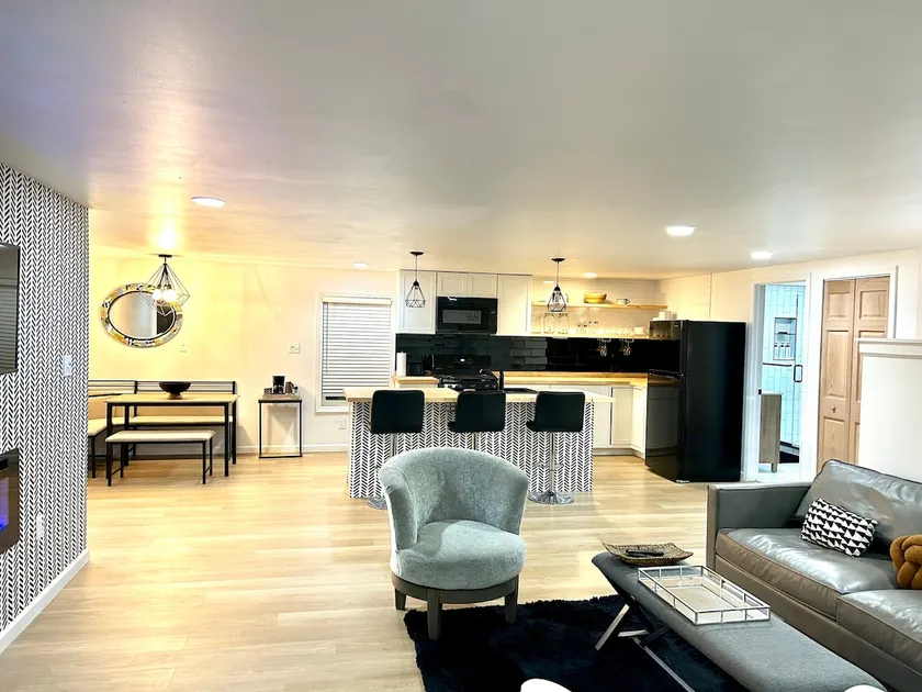 New Guest House Urban Modern - Image 1
