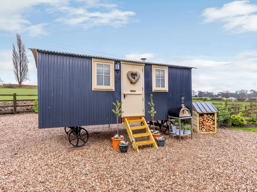 The Lambing Shed - Image 1