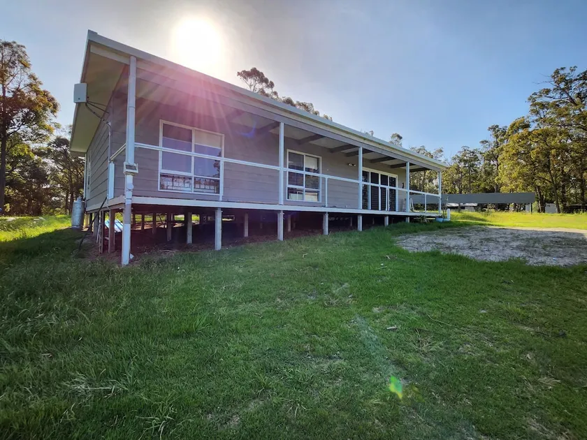 Vacation house near the beach and lake - Image 1