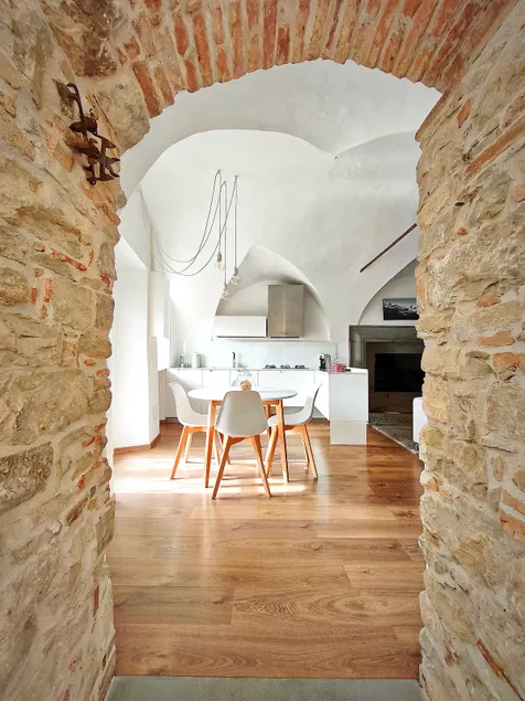 Historic stay near Bergamo Airport & Franciacorta - Image 1