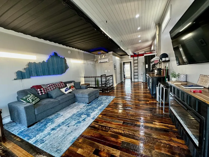 The Loft @ LockRidge Park - Image 1