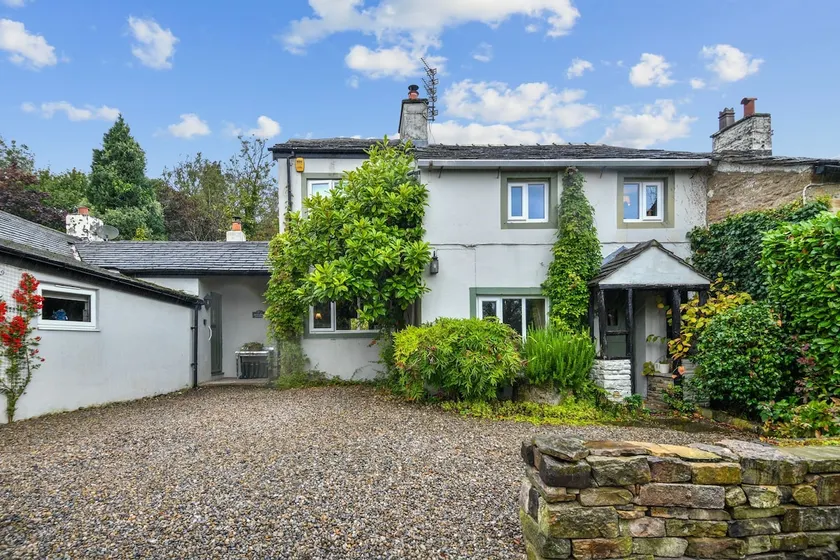 Rose-Lilly Cottage - Image 1