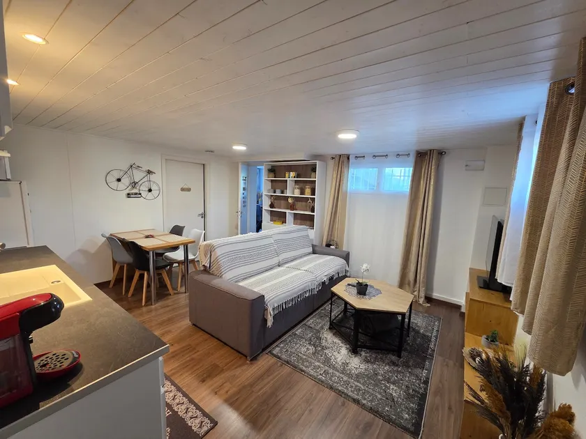 2-room apartment near Lake Bouzey - Image 1