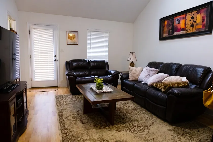 Minutes from I-20 Cozy Townhome near Fort Gordon - Image 1