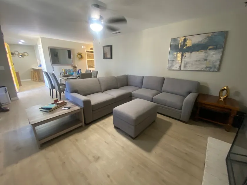 Cozy home near hospital & 101 Remodeled Bathrooms! - Image 1