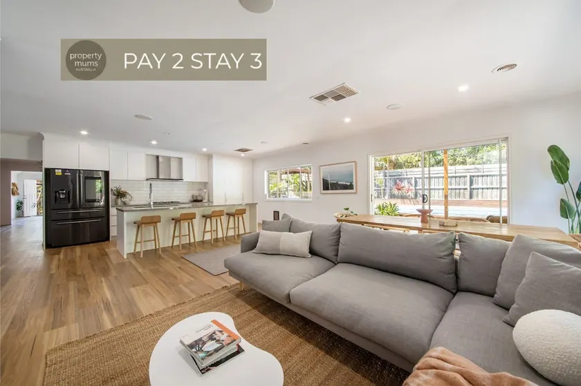 Malibu in Mt Martha with solar heated pool - Image 1