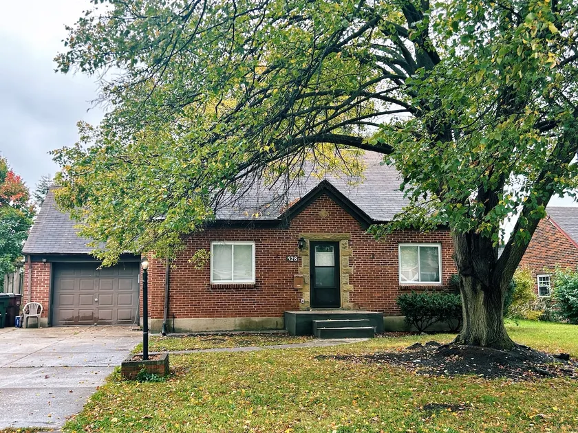 Charming House in Kettering - Image 1