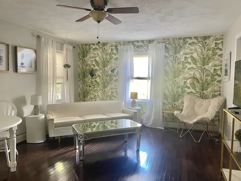 Steps away from the Beach! - Image 1