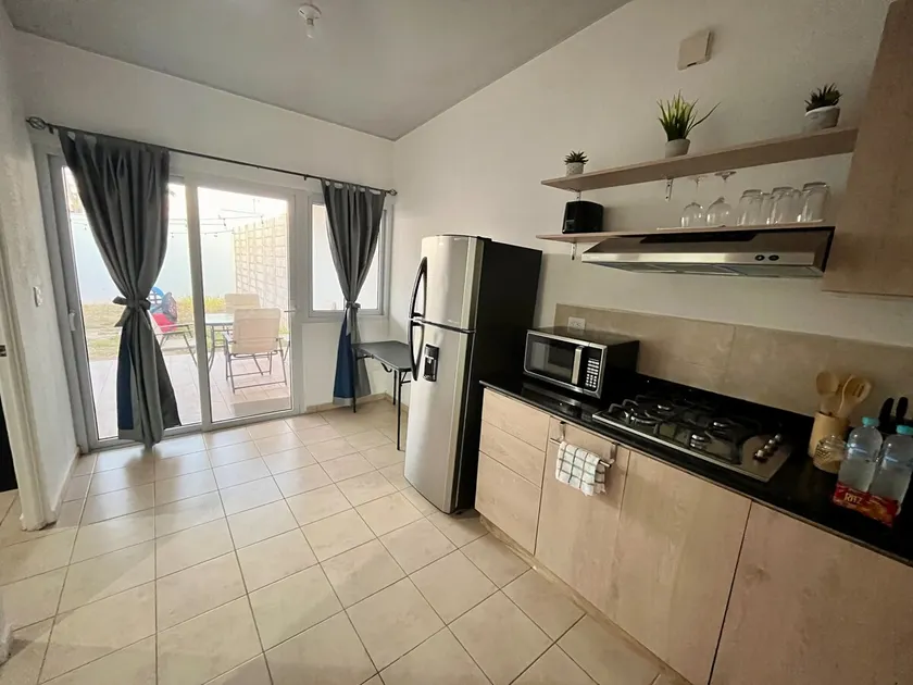 Spring House - Santa Ana - Image 1