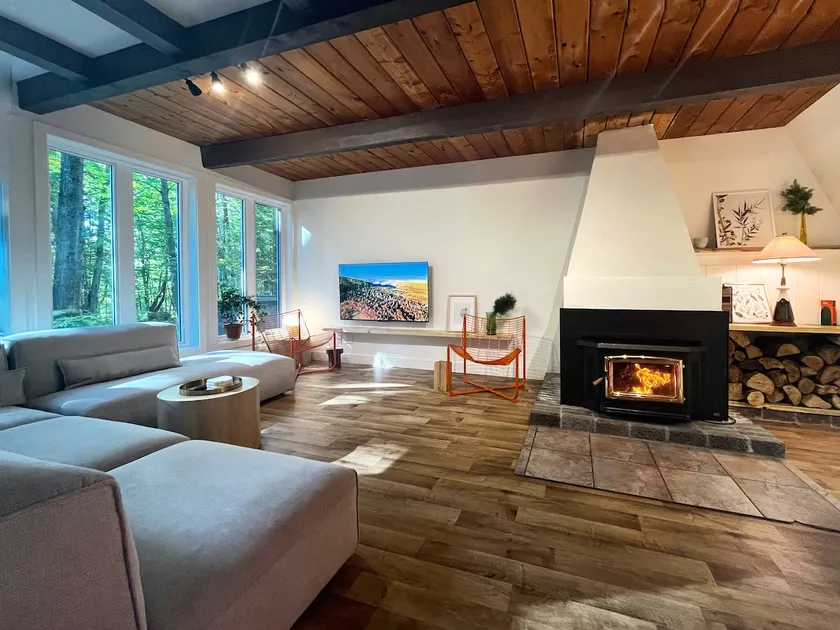 Chalet Le Renard – In the heart of nature with a hot tub - Image 1