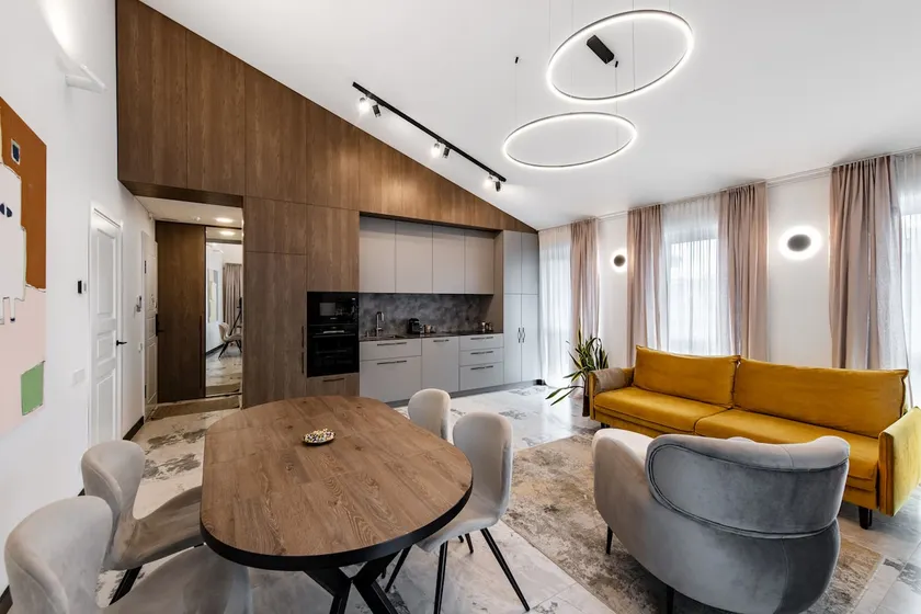 Penthouse Apartment - Image 1