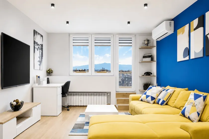 Top 1% - 2BR - 180 Views - Balcony - Top Amenities - Image 1