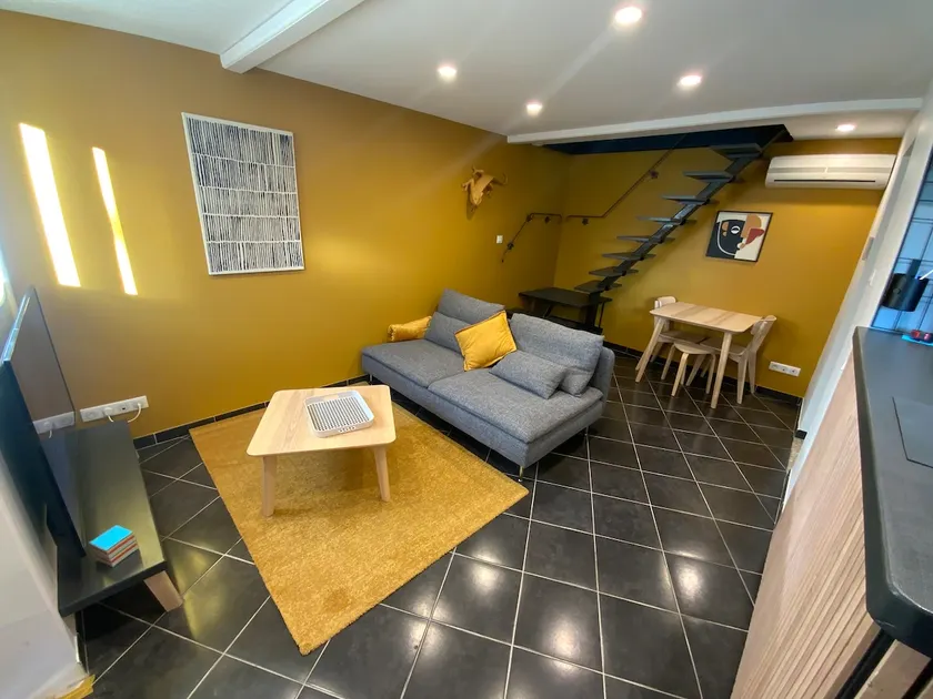 Small village house - Image 1