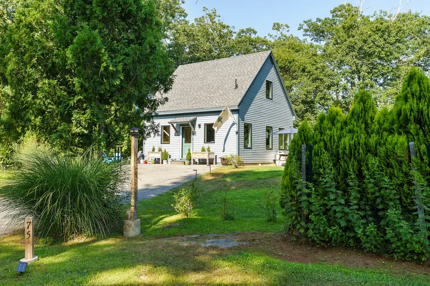 The Modern Beaver Cottage -Escape from it All - Image 1