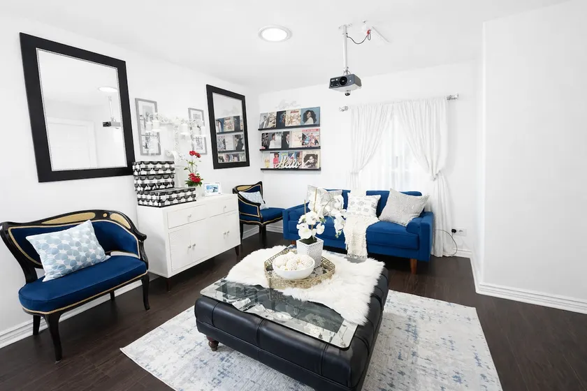 Duplex: Chic & exquisitely curated retreat. - Image 1
