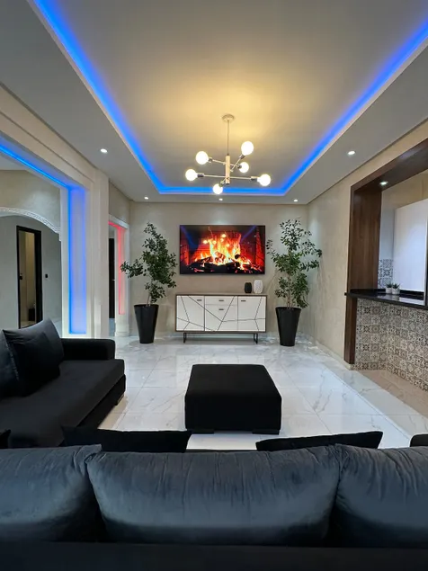 Luxuruous 3 rooms apartment with pool at hivernage - Image 1