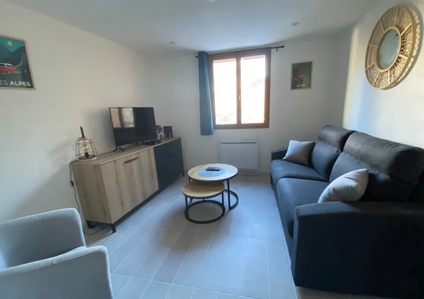 1-bedroom apartment 150 m from the village - Image 1