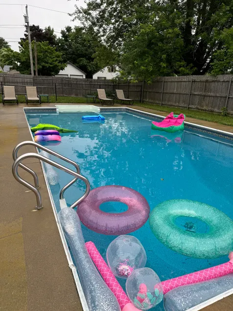New Boho Cape with Pool! Fenced yard, pet friendly - Image 1
