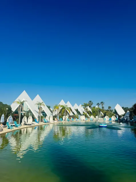 Astonishing Pyramid Home - Image 1