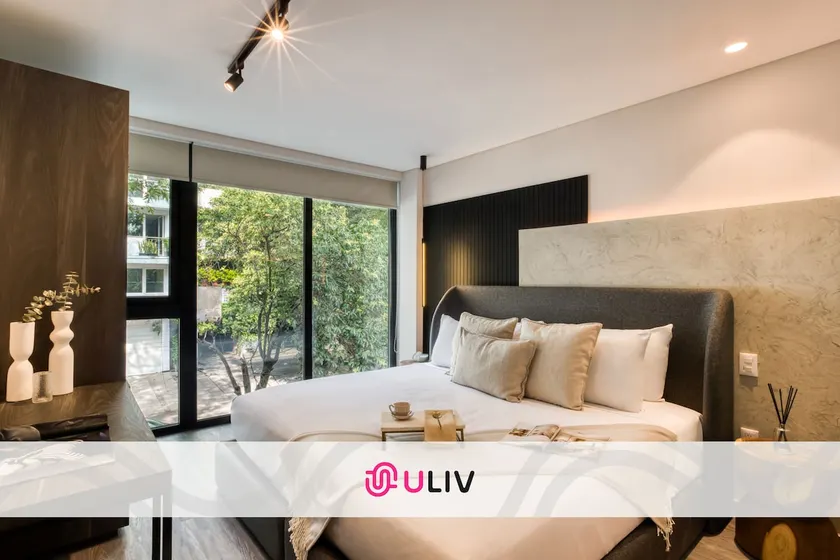 Urban Jewel Apartment | Rooftop + Sunny Terrace - Image 1