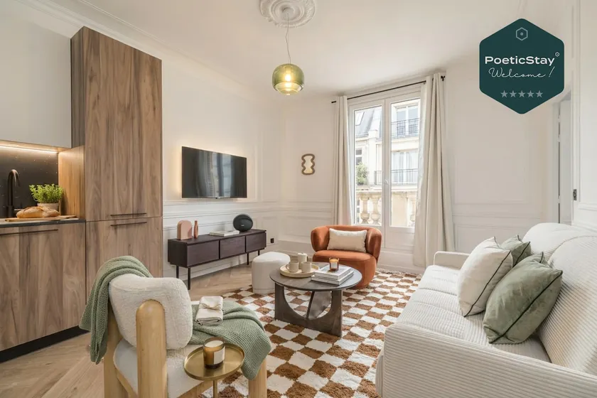Chic 2BR Suite by Champs-Élysées - Image 1