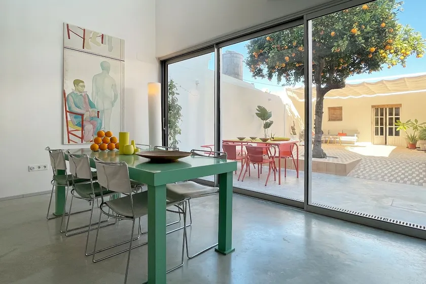 Design & art, patio with orange tree, near Seville - Image 1
