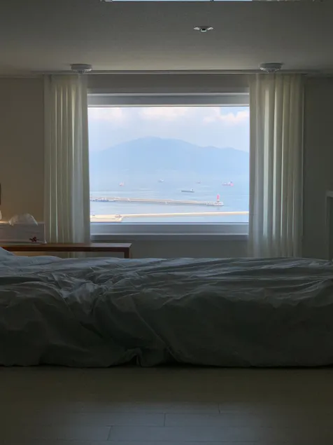 Harudi/Duplex Ocean View House/Odongdo Haesang Cable Car 5 minutes on foot and Nangman Pocha 13 minutes on foot/Best location in Yeosu - Image 1