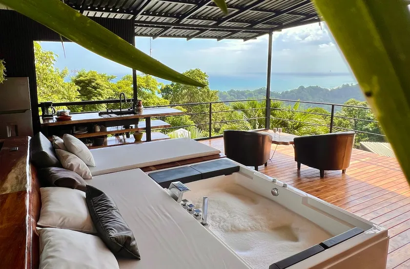 Ocean View Cabin with Private Jacuzzi - Image 1