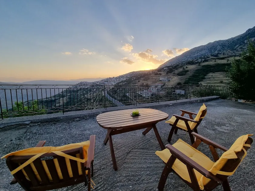 Guest House Panorama - Image 1