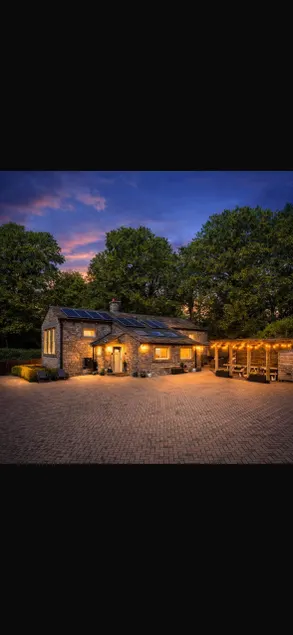 Farm house - Sleeps 16 - Hot Tub - Pet Friendly - Image 1